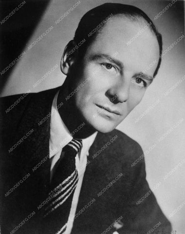 John Gielgud portrait 10266-08