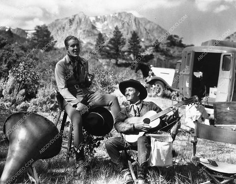 singing cowboy Dick Foran George E Stone western film 1032-07