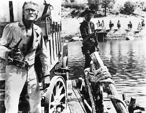 Chuck Connors film Kill Them All and Come Back Alone 1032-10