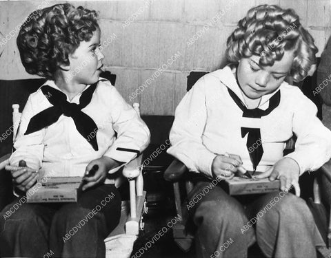 Shirley Temple on set w her stand in 1032-35