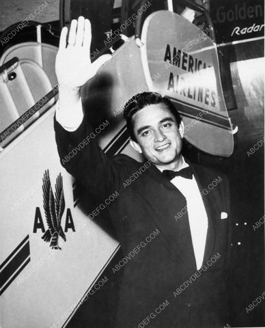 Johnny Cash flies American Airlines 10323-15