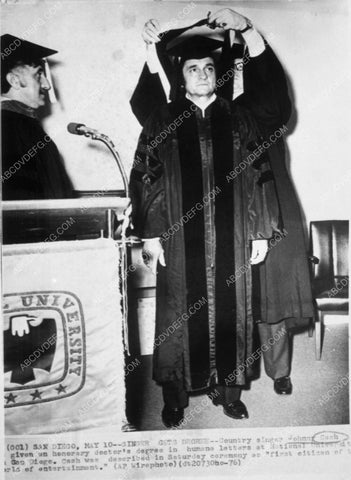 Johnny Cash gets honorary degree National University of San Diego 10323-27