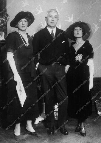 candid Ethel Barrymore very early 10390-03