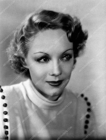 Claire Dodd portrait 10436-02