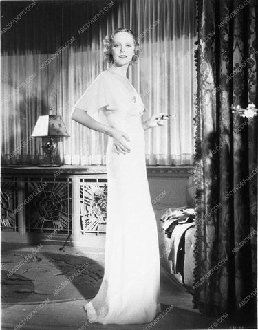 Claire Dodd full length fashion portrait 10436-03