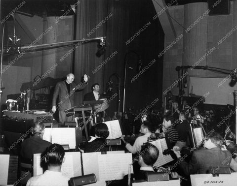 Frankie Laine w Columbia Studios orchestra 10574-09
