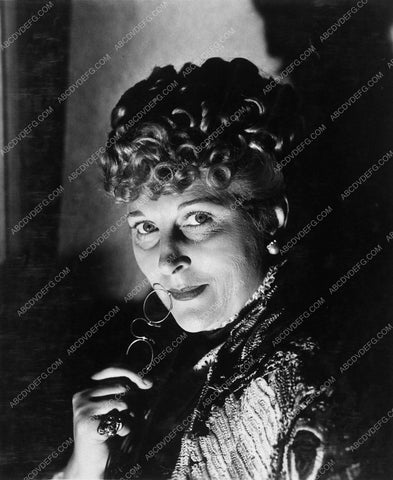 Isabel Elsom portrait 10849-23