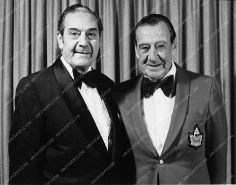 Guy Lomardo 10942-23