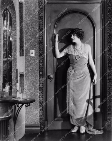 Claire Windsor silent film The Eternal Three 1097-02