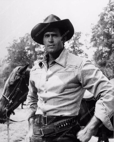 handsome Clint Walker TV show western Cheyenne 1099-24