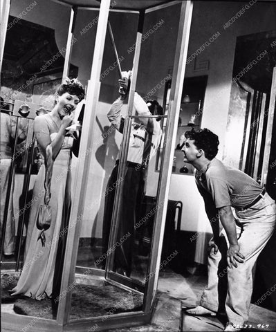 Mary Martin Eddie Bracken bathtub scene candid Happy Go Lucky 1154-31