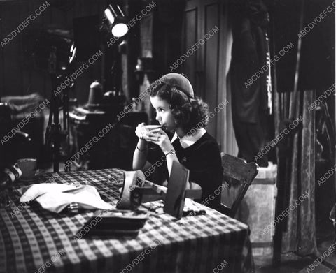 candid Shirley Temple enjoys cup of tea on set ilm Kathleen 1208-27