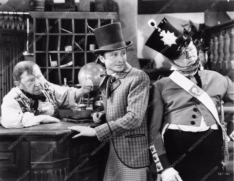 W.C. Fields Frank Lauton David Copperfield film scene 1220-02
