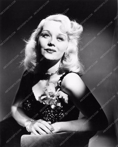 Marion Martin in seated portrait 1220-31