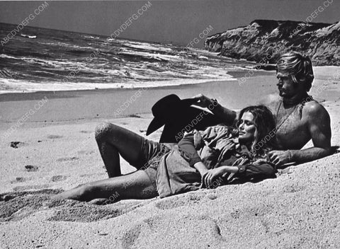 Lauren Hutton Robert Redford laying on the beach film Little Fauss and Big Halsy 1248-17