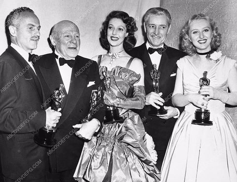 Darryl Zanuck Edmund Gwenn Loretta Young Ronald Colman Celeste Holm Academy Awards 1287-33