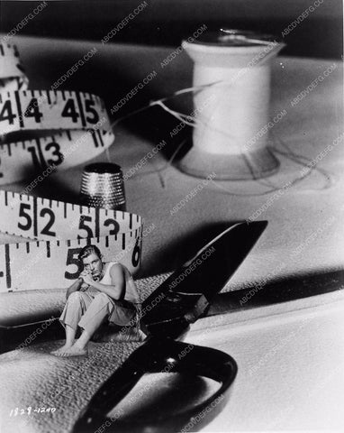 Grant Williams sci-fi classic film The Incredible Shrinking Man 1292-05