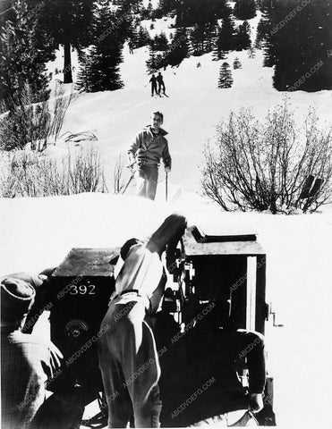 candid Phillips Holmes behind the scenes Confessions of a Coed 1294-06