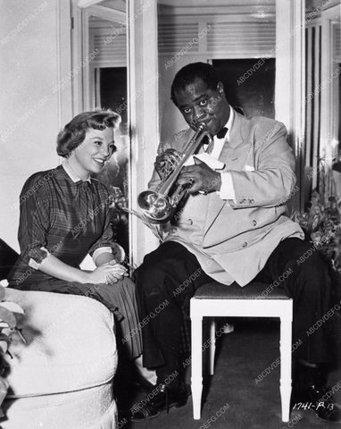 Louis Armstrong and trumpet with June Allyson great candid 1309-01