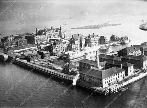 April 22 1925 view of Ellis Island cool photo 1309-03