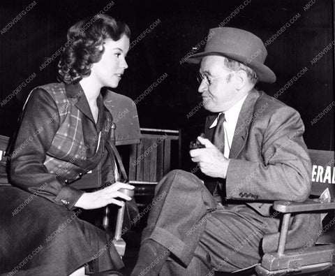 behind the scenes candid Shirley Temple Barry Fitzgerald Story of Seabiscuit 1312-11