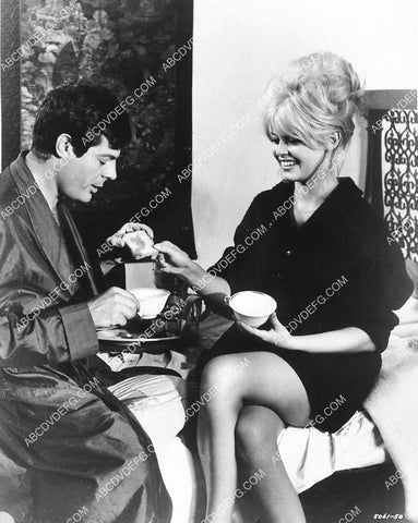 Marcello Mastroianni Brigitte Bardot film A Very Private Affair 1319-13