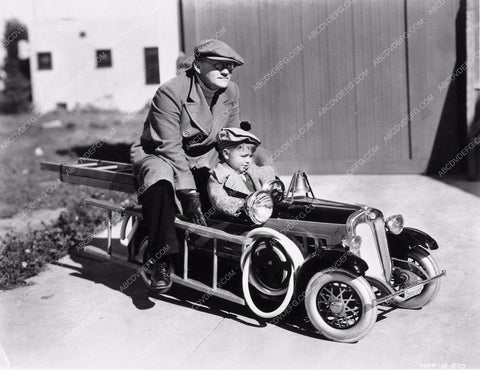 Our Gang Spanky McFarland and his spiffy new pedal firetruck 1328-01