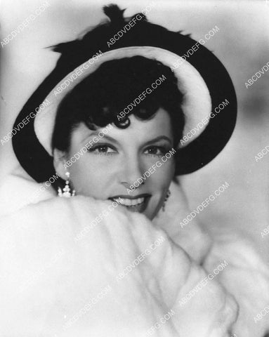 great Gale Sondergaard portrait 1331-03