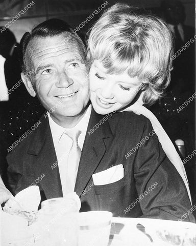 candid Hayley Mills and dad John Mills at a dinner 1337-03