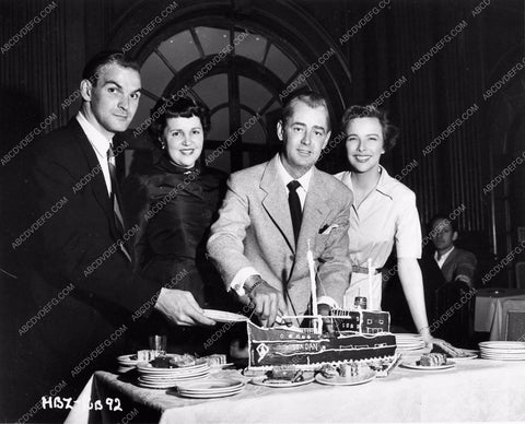 candid photo Alan Ladd Sue Carrol Stanley Baker Joan Tetzel ship cake 1390-11