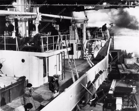 behind the scenes Alan Ladd large ship set photo Hell Below Zero 1390-12