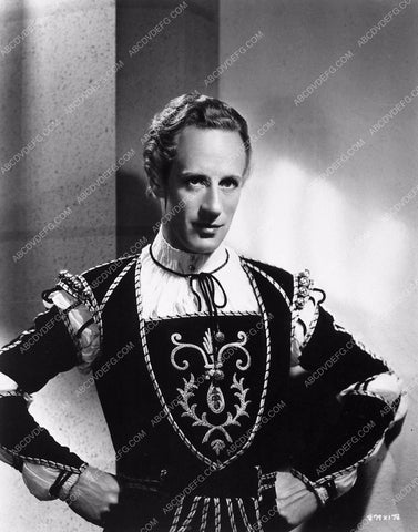 Leslie Howard wardrobe portrait film Romeo and Juliet 1434-28