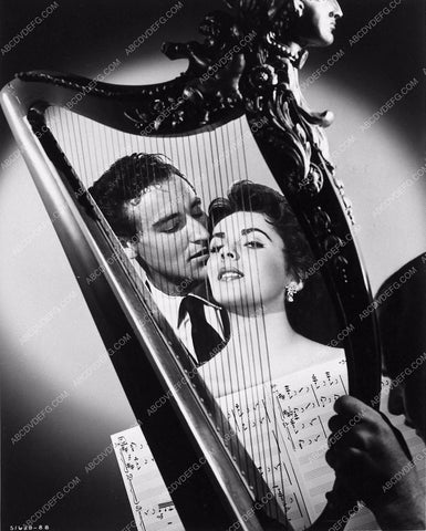 Elizabeth Taylor Vittorio Gassman film Rhapsody stylish thru harp 1454-27