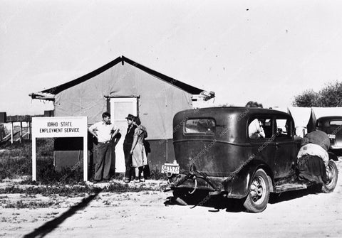news photo migrants old car Idaho 1942 1462-27