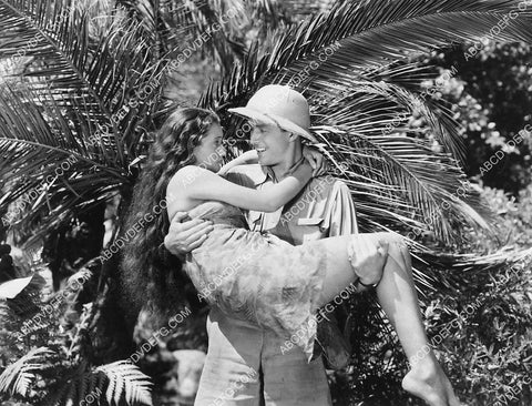 Dorothy Lamour Ray Milland film The Jungle Princess 1518-19