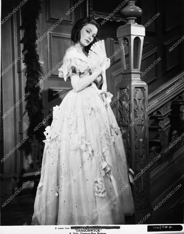 beautiful Gene Tierney film Dragonwyck 1565-15
