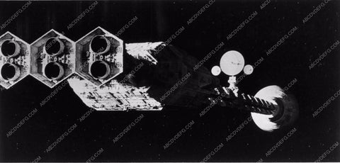 space ship Discovery 1 sci-film 2001 A Space Odyssey 1573-13