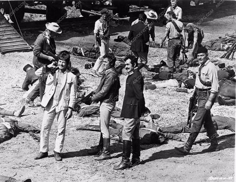 Tony Curtis Charles Bronson Leo Gordon You Can't Win 'Em All 1584-27