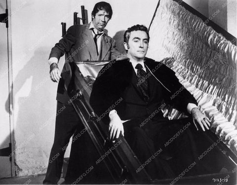 Robert Quarry Count Yorga Vampire 1590-19