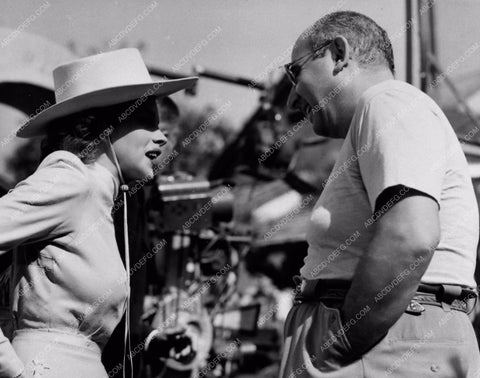 great candid photo Judy Garland & director Norman Taurog Girl Crazy 1598-33