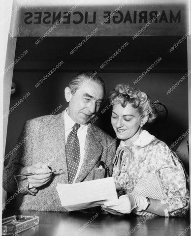 news photo Bela Lugosi and wife getting marriage license 1627-21