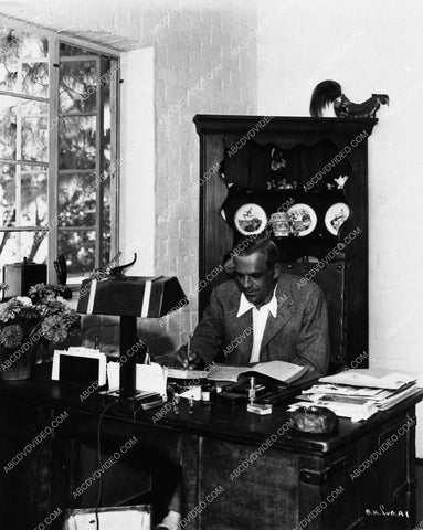 Boris Karloff gives tour of home for magazine spread 1645b-23