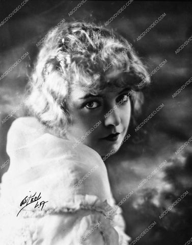 Lillian Gish portrait 1685-18