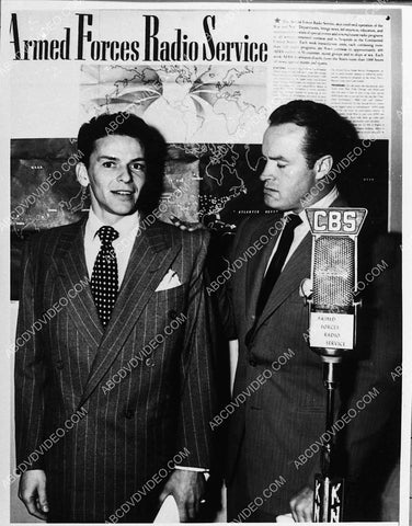 candid Frank Sinatra and someone 1727-06