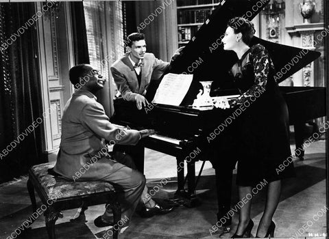 Frank Sinatra film scene 1728-18