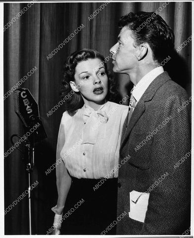 Frank Sinatra unknown black music group in the studio 1731-27