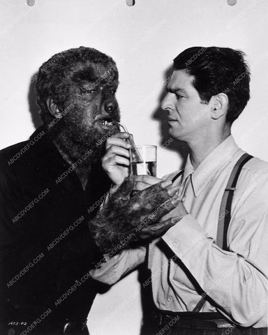 Lon Chaney Jr. The Wolf Man enjoying some refreshment behind scenes 1733-27