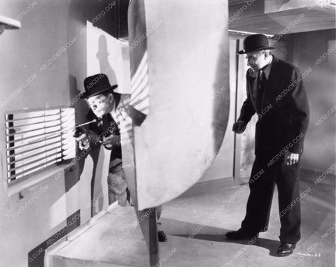 Bela Lugosi Lionel Atwill in Genius at Work 1804-20