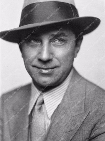 Bela Lugosi early portrait 1808-04