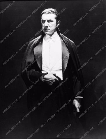 stylish Bela Lugosi as Dracula 1851-08